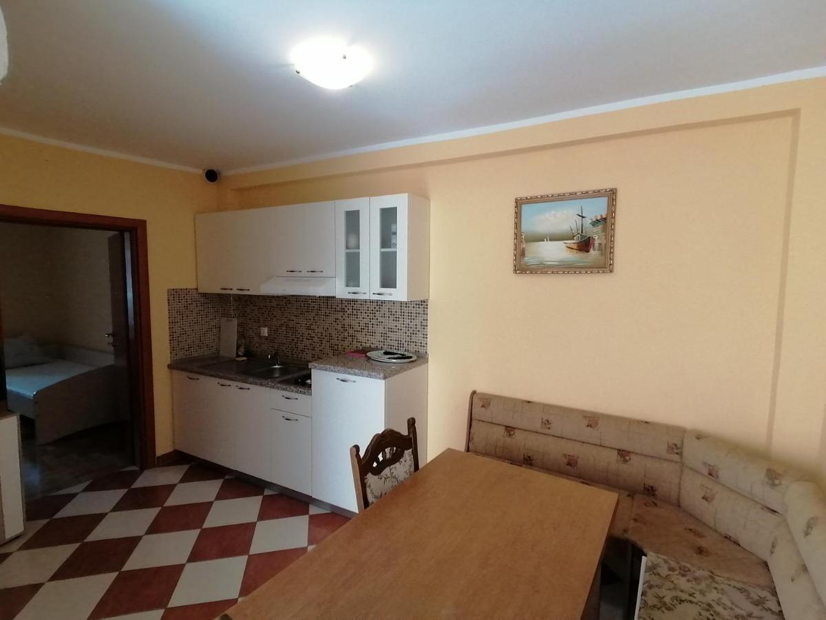 Apartmani Golomeic Crikvenica Exterior foto