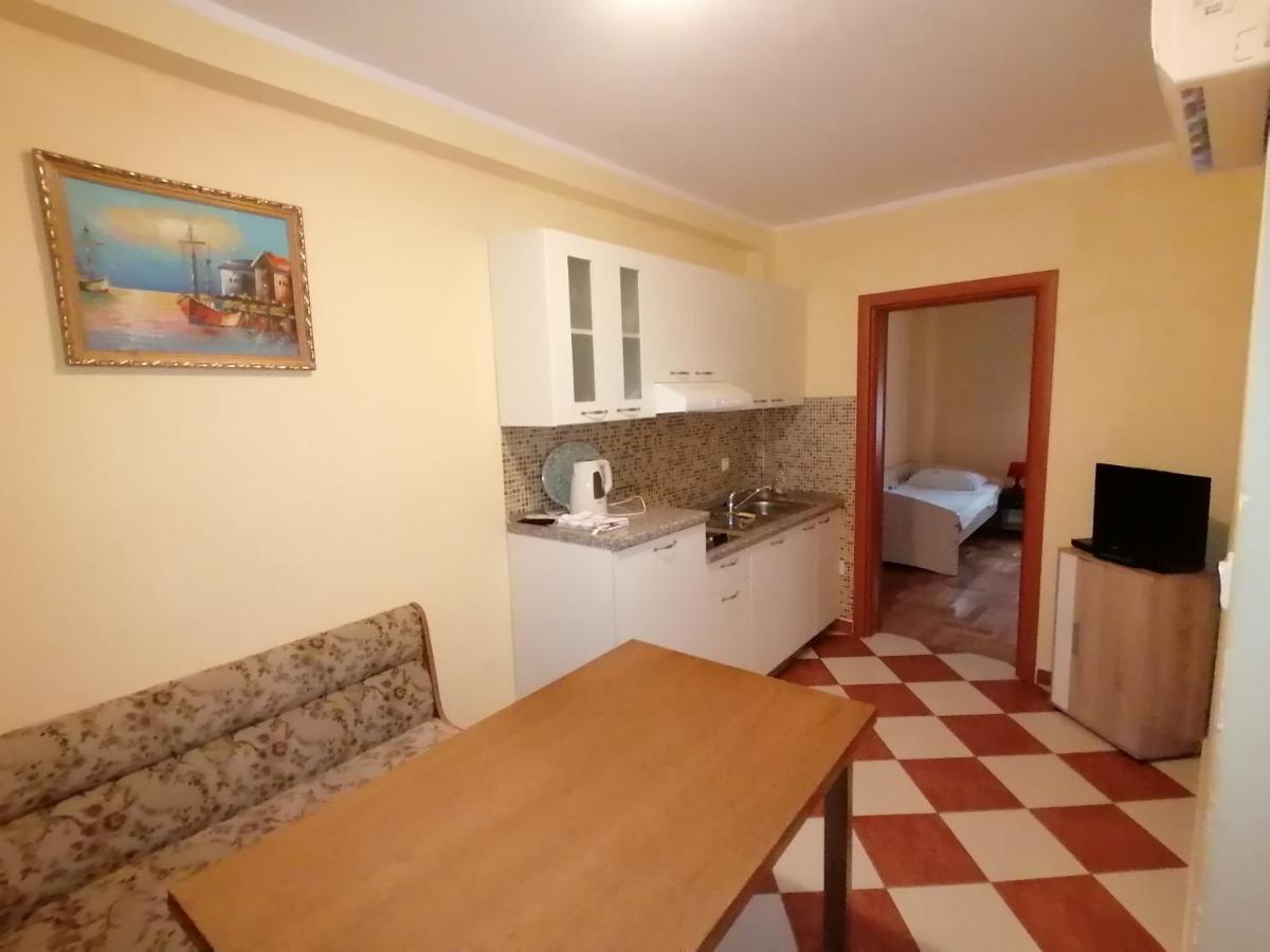 Apartmani Golomeic Crikvenica Exterior foto